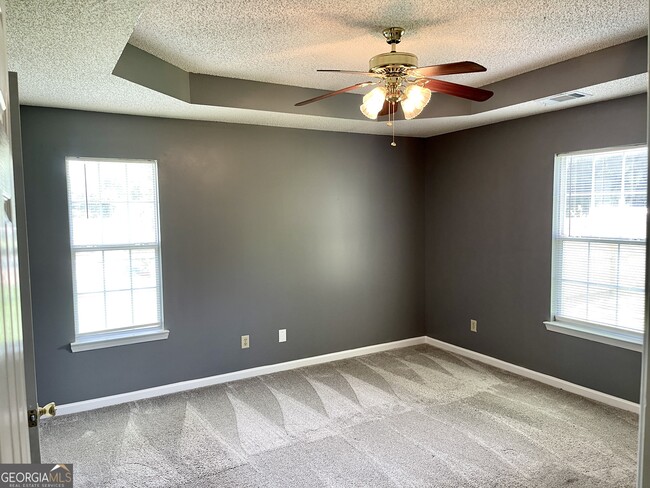 Building Photo - 6619 Saganaw Dr