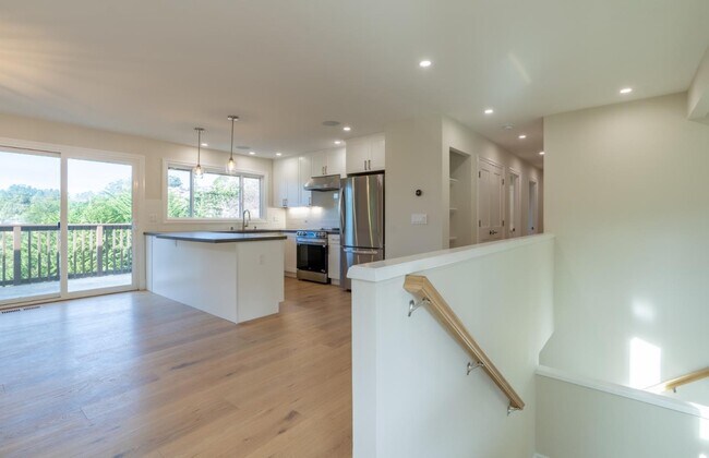 Building Photo - 29 Barton Pl