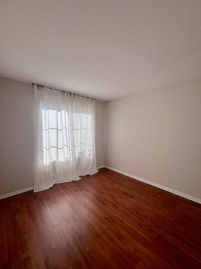 Building Photo - 3877 Pell Pl