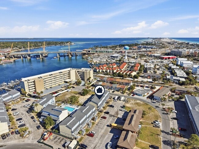 Building Photo - 330 Bluefish Dr