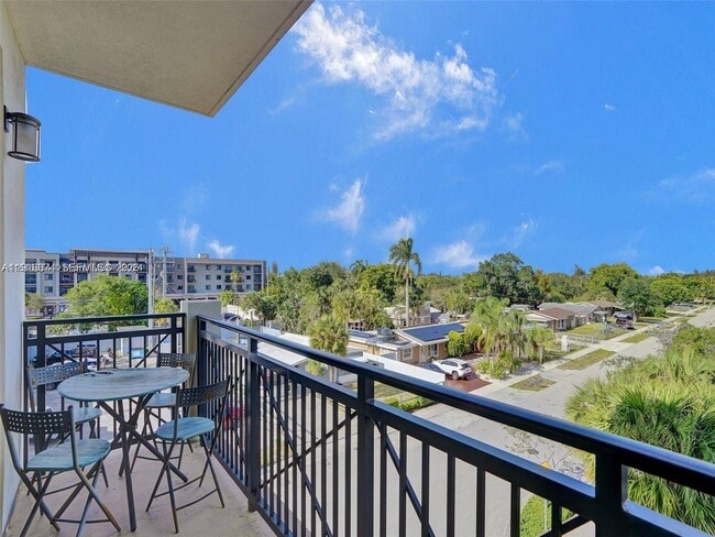 Building Photo - 4100 SW 64th Ave