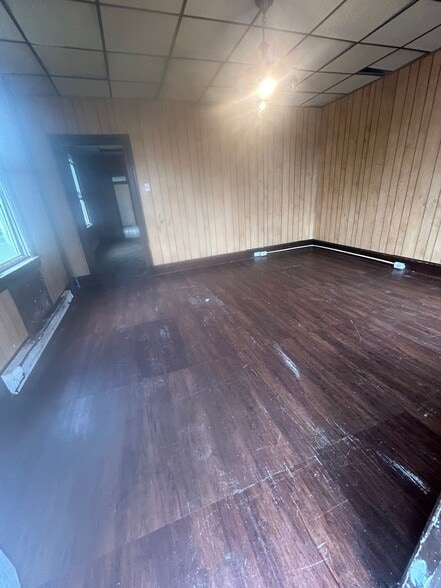 Building Photo - 183 S Mount Vernon Ave