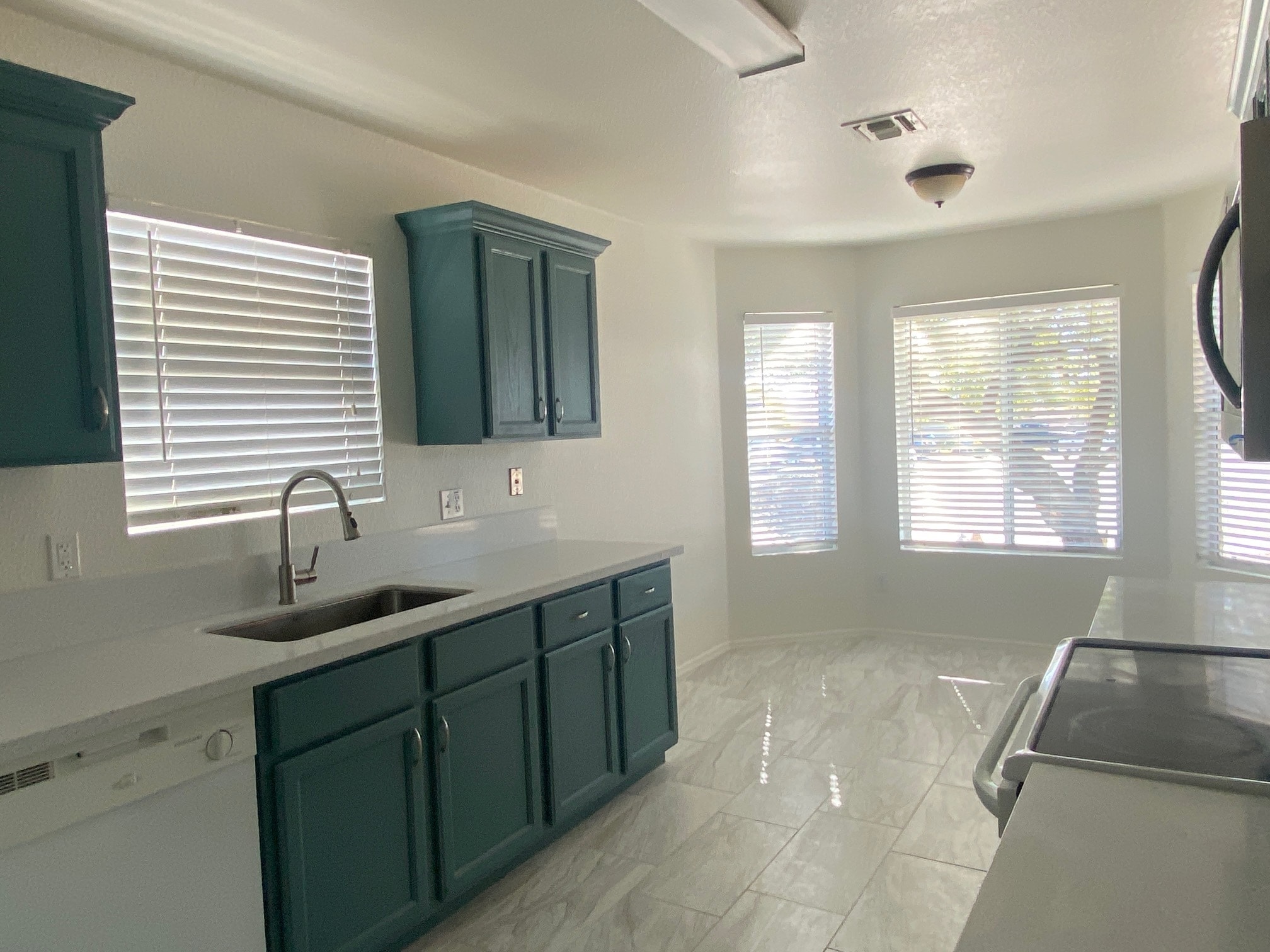 Building Photo - 3254 S Kennedy Park Hills Pl