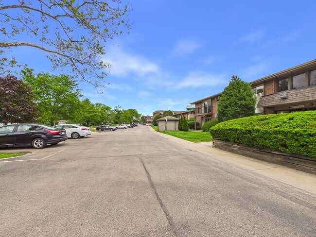 Building Photo - 4525 Blackhawk Ln
