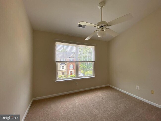 Building Photo - 6555 Kelsey Point Cir