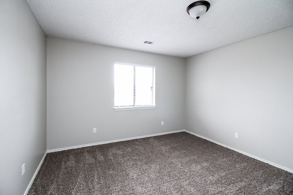 Building Photo - 819 Mayfield Dr