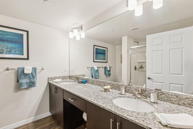 Building Photo - 1090 Quaye Lake Cir