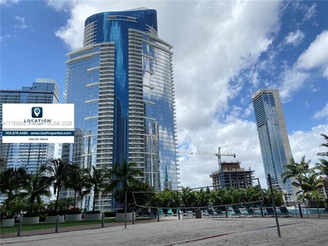Building Photo - 888 Biscayne Blvd