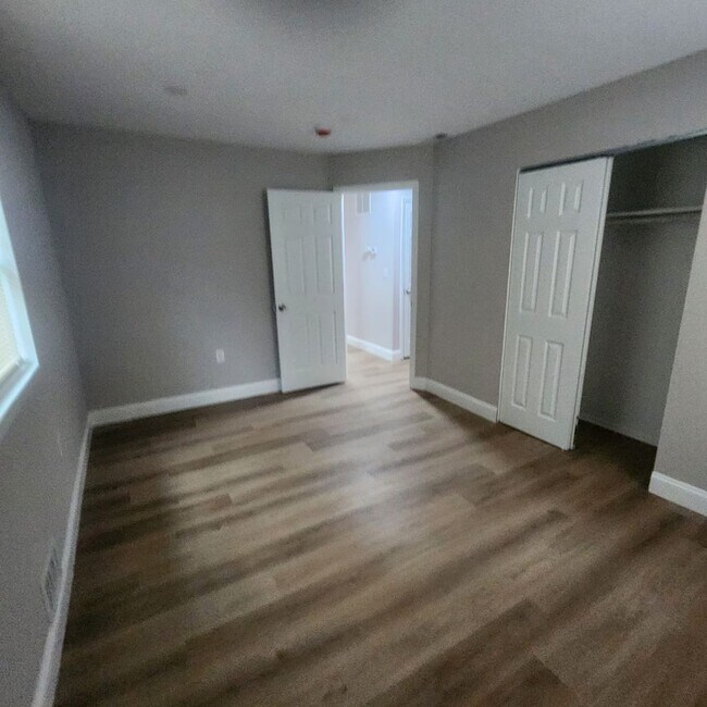 Building Photo - A Spacious 4 bedroom house for Rent !!!