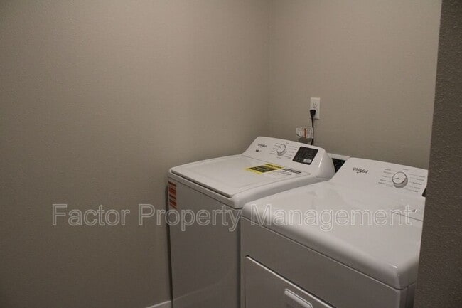 Building Photo - 3124 Scotch Ln