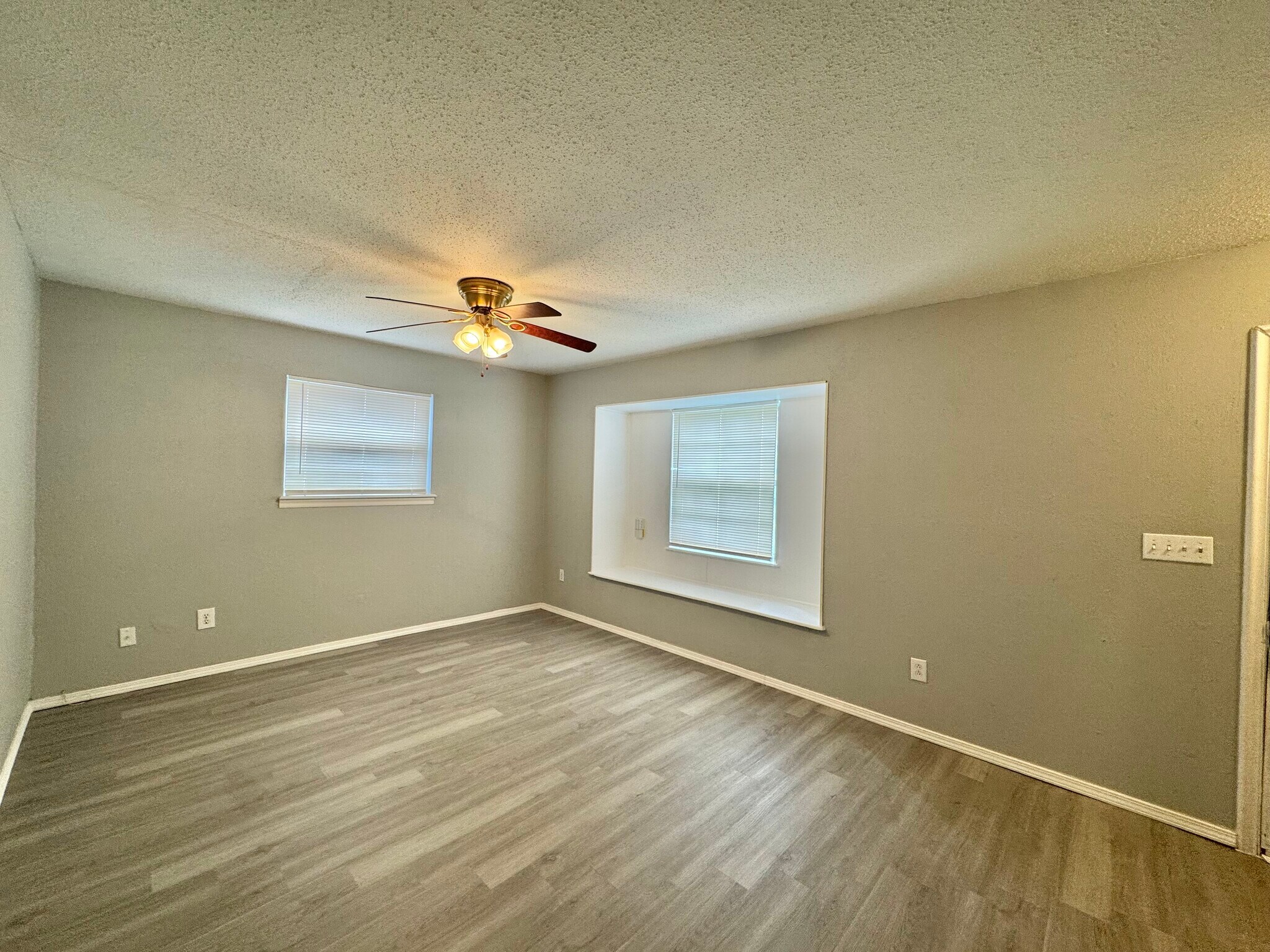 Building Photo - 3029 SW 62nd St