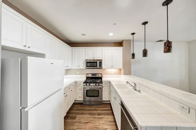 Building Photo - 24063 Avocado Ln