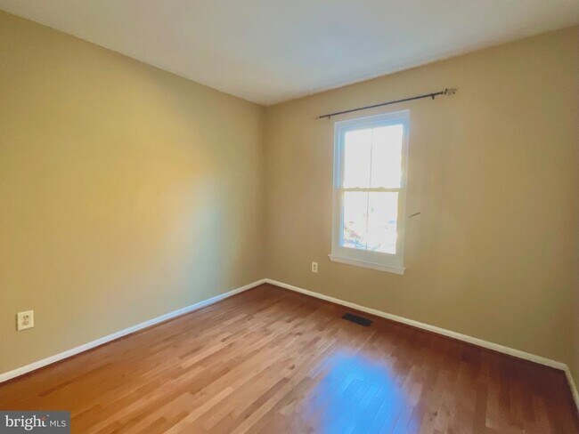 Building Photo - 20140 Timber Oak Ln