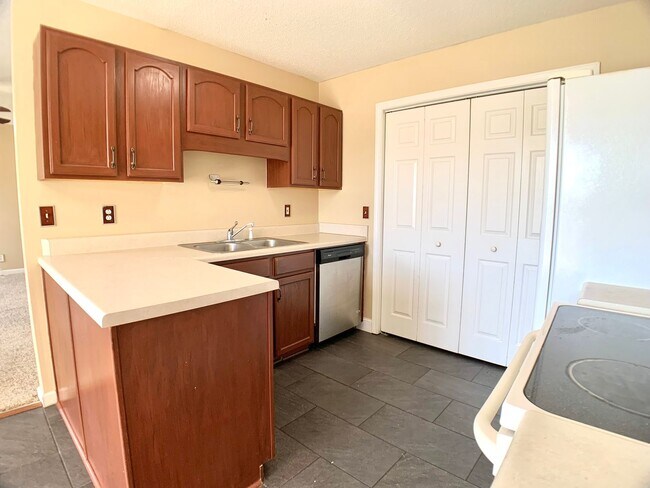 Building Photo - 4080 Challis Dr