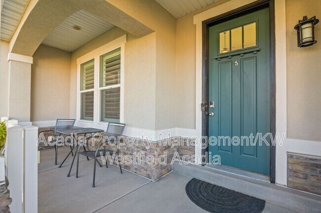 Building Photo - 1457 S Canyon View Dr