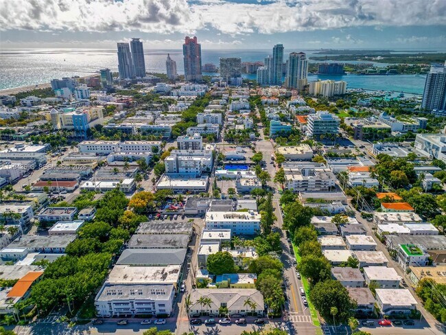 Building Photo - 631 Jefferson Ave