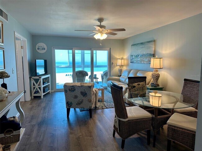 Building Photo - 950 Tarpon Center Dr