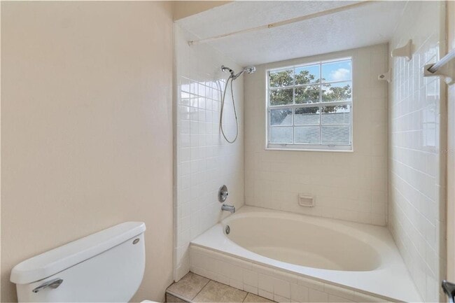 Building Photo - 1575 Lawndale Cir