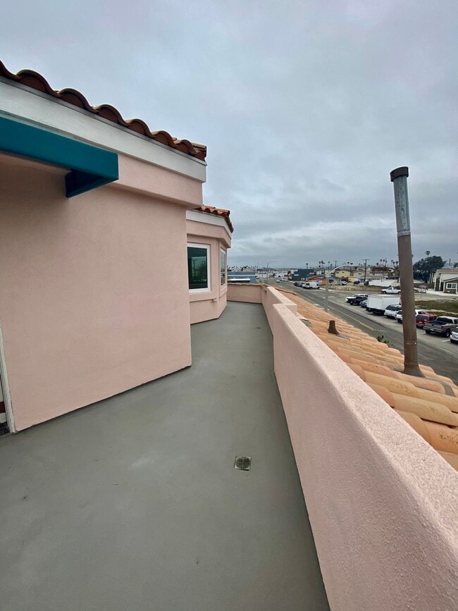 Building Photo - 164 Highland Dr