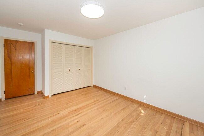 Building Photo - 1616 Morton Ave