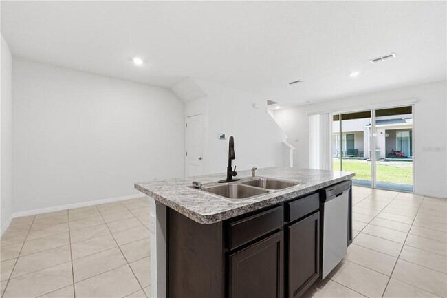 Building Photo - 1228 Yellow Finch Dr