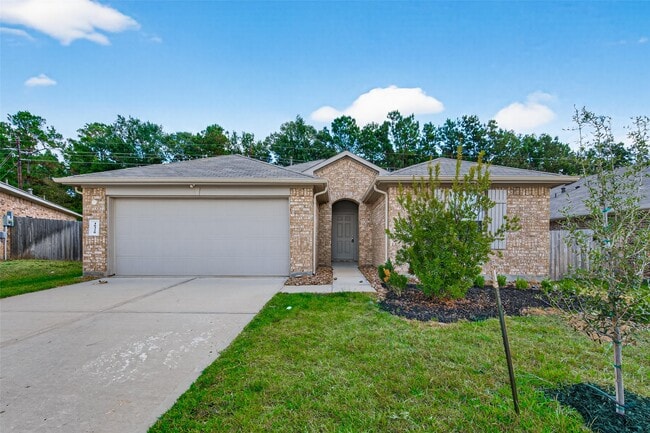 Primary Photo - 40320 Hilltop Pr Dr
