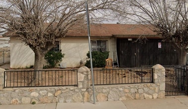 Building Photo - 9008 Diana Dr