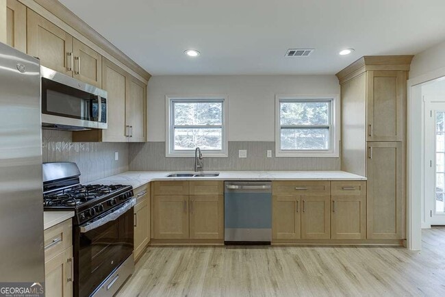 Building Photo - 1225 Shelton Way