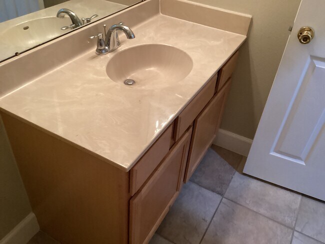 Building Photo - 1189 Venetian Harbor Drive NE