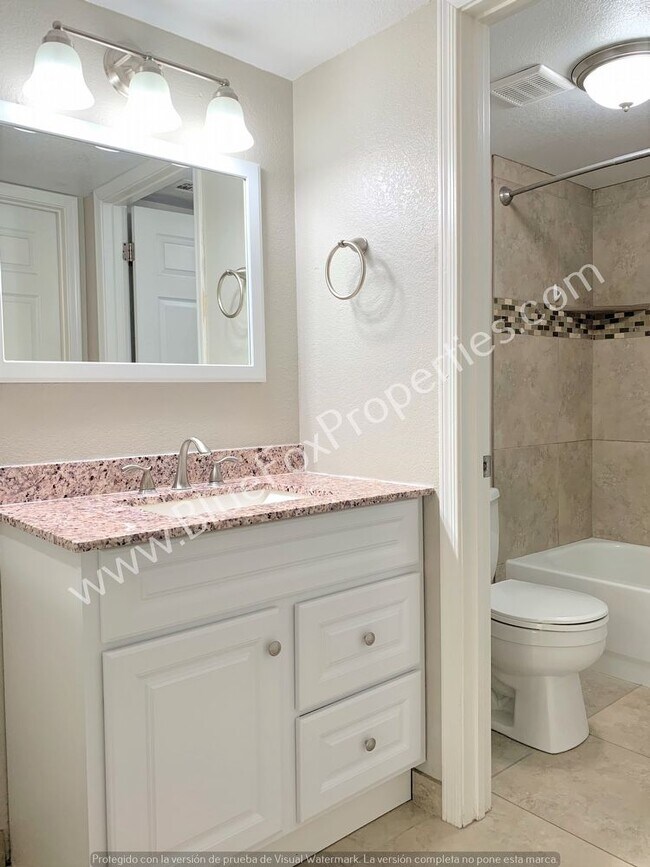 Building Photo - 7255 E Snyder Rd