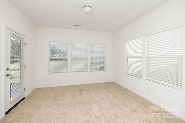 Building Photo - 224 Old Harbor Dr