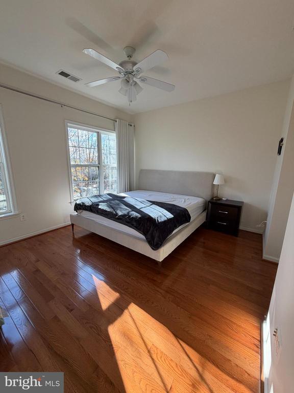 Building Photo - 11425 Log Ridge Dr