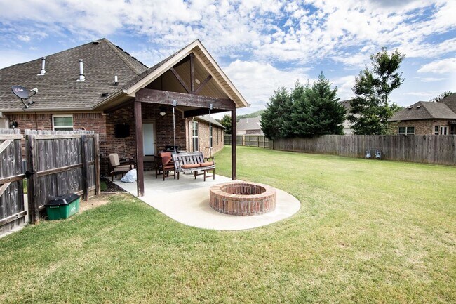 Building Photo - 3625 W Mountain View Dr