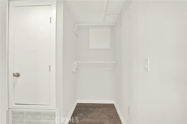 Building Photo - 2510 Glenneyre St
