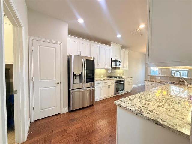 Building Photo - 6300 Hermosa Dr