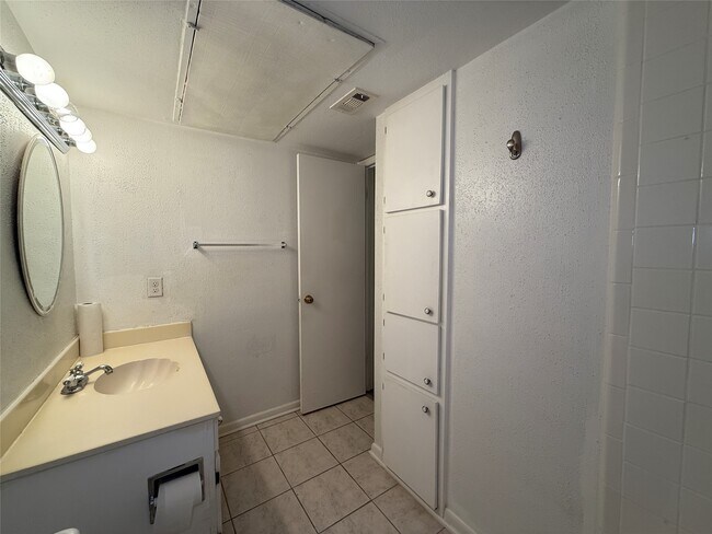 Building Photo - 2350 Bering Dr