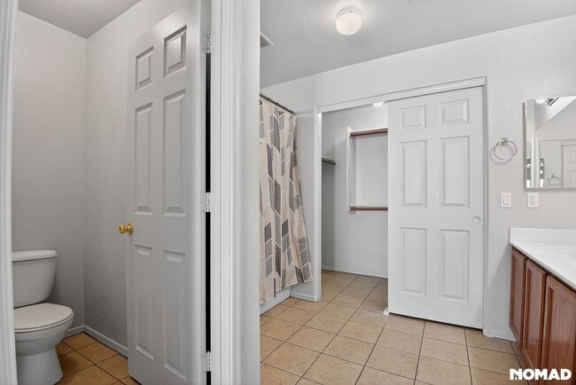 Building Photo - 22066 W Solano Dr