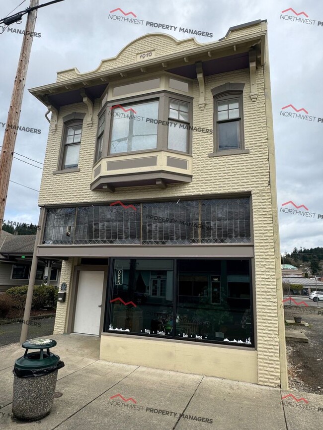 Building Photo - R282C