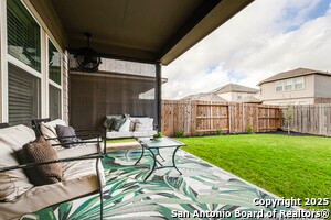 Building Photo - 7919 Deepwell Dr