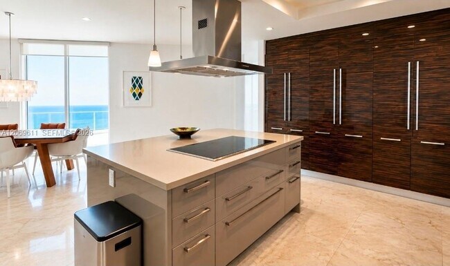 Building Photo - 150 Sunny Isles Blvd
