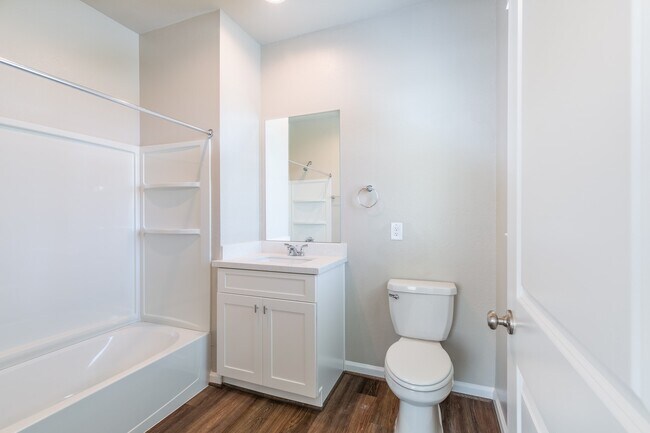 Building Photo - 103 Pk Pl Cir