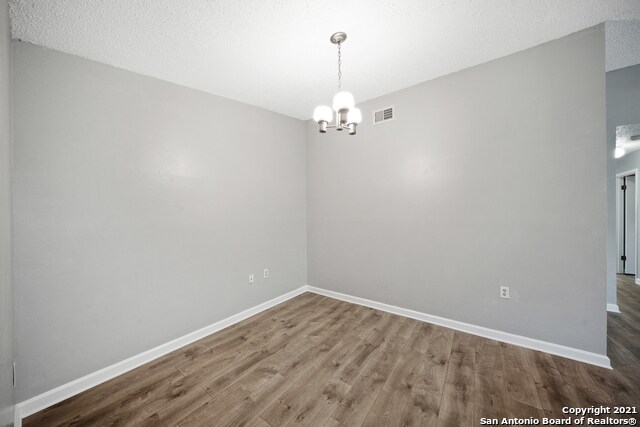 Building Photo - 8032 Laurel Bend