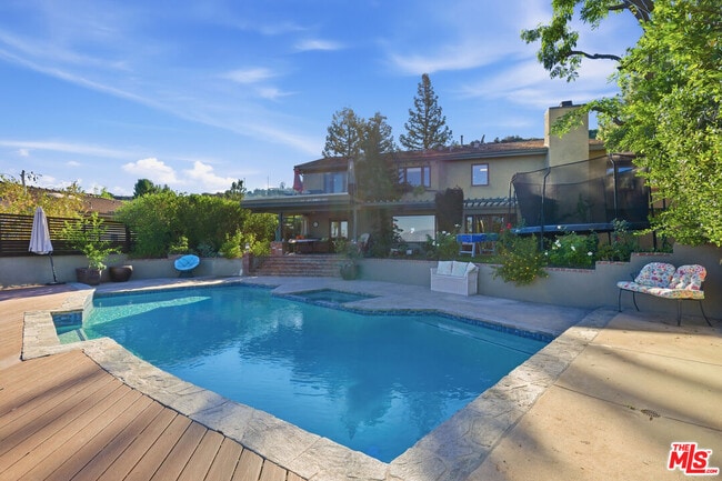 Building Photo - 3664 Gleneagles Dr