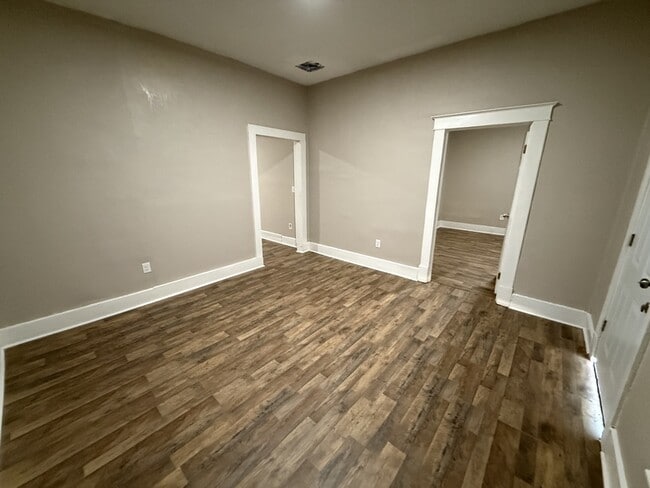 Building Photo - 741 E Trigg Ave