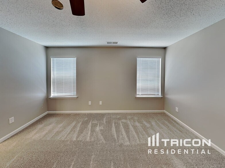 Building Photo - 2041 Speedwell Ct