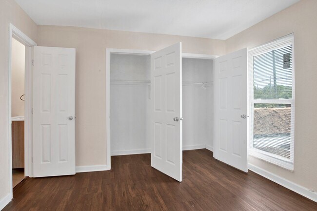 Building Photo - 8140 Lillian Hwy
