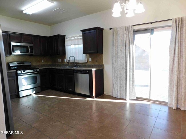 Building Photo - 14276 Rattler Point Dr