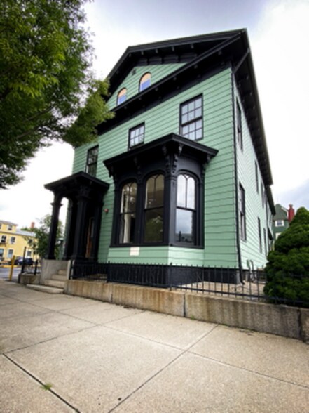 Primary Photo - 185 Broadway