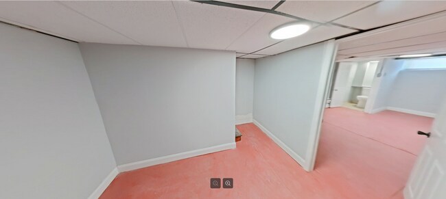 Building Photo - 6459 N 16th St