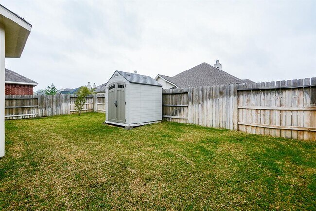 Building Photo - 10030 Arcadian Spgs Ln
